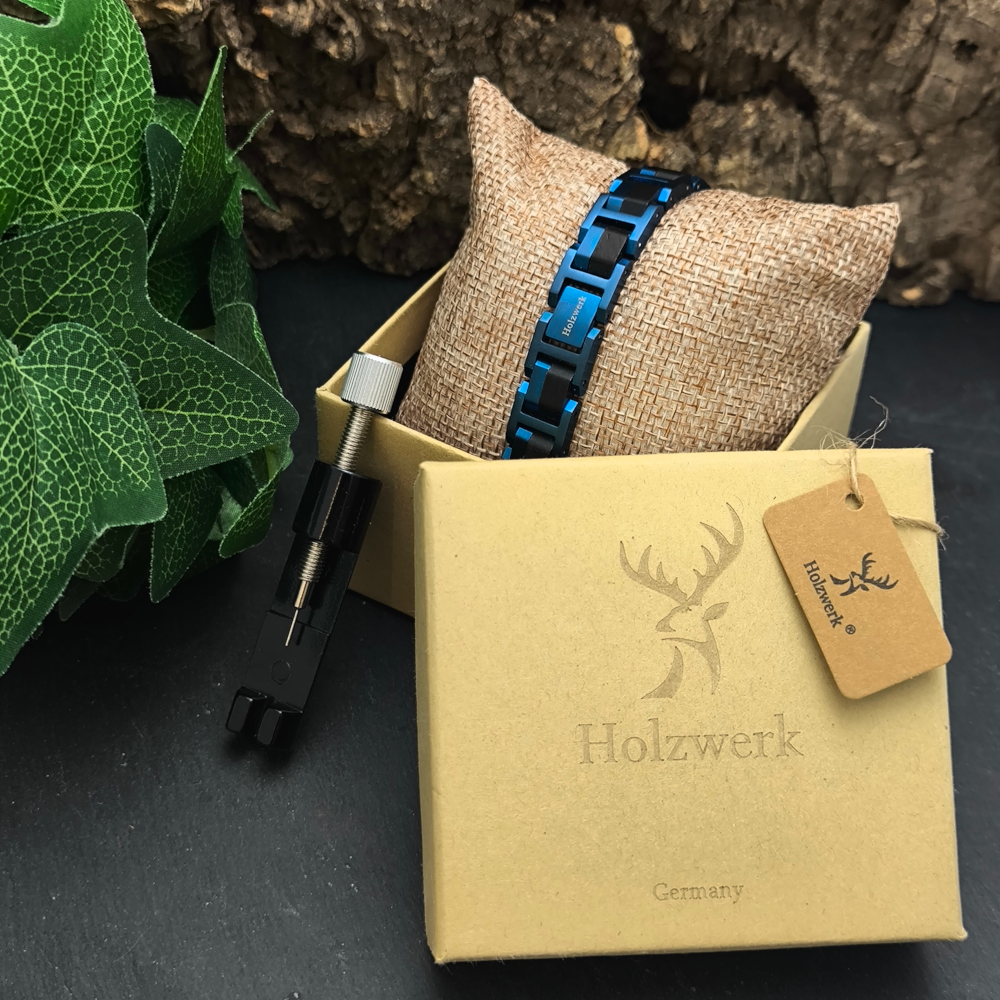 Holzwerk WEITSEE Armband aus Ebonyholz und Edelstahl in Blau und Dunkelbraun in Holzwerk Verpakckungsbox