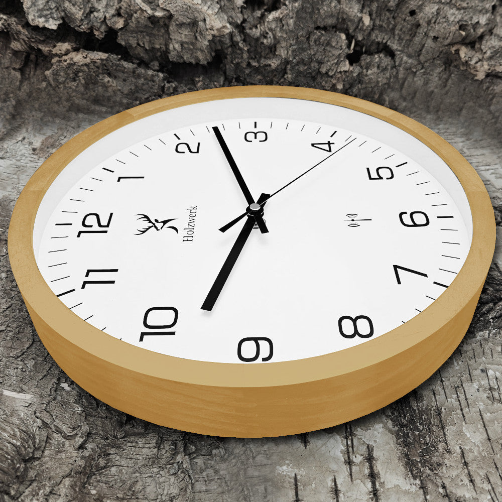 Holzwerk ARNSBURG Holz Funkwanduhr mit Ziffern, moderne Wanduhr, 30 cm Holz Funk Wand Uhr lautlos ohne Tick Geräusche, beige, weiß, links liegend