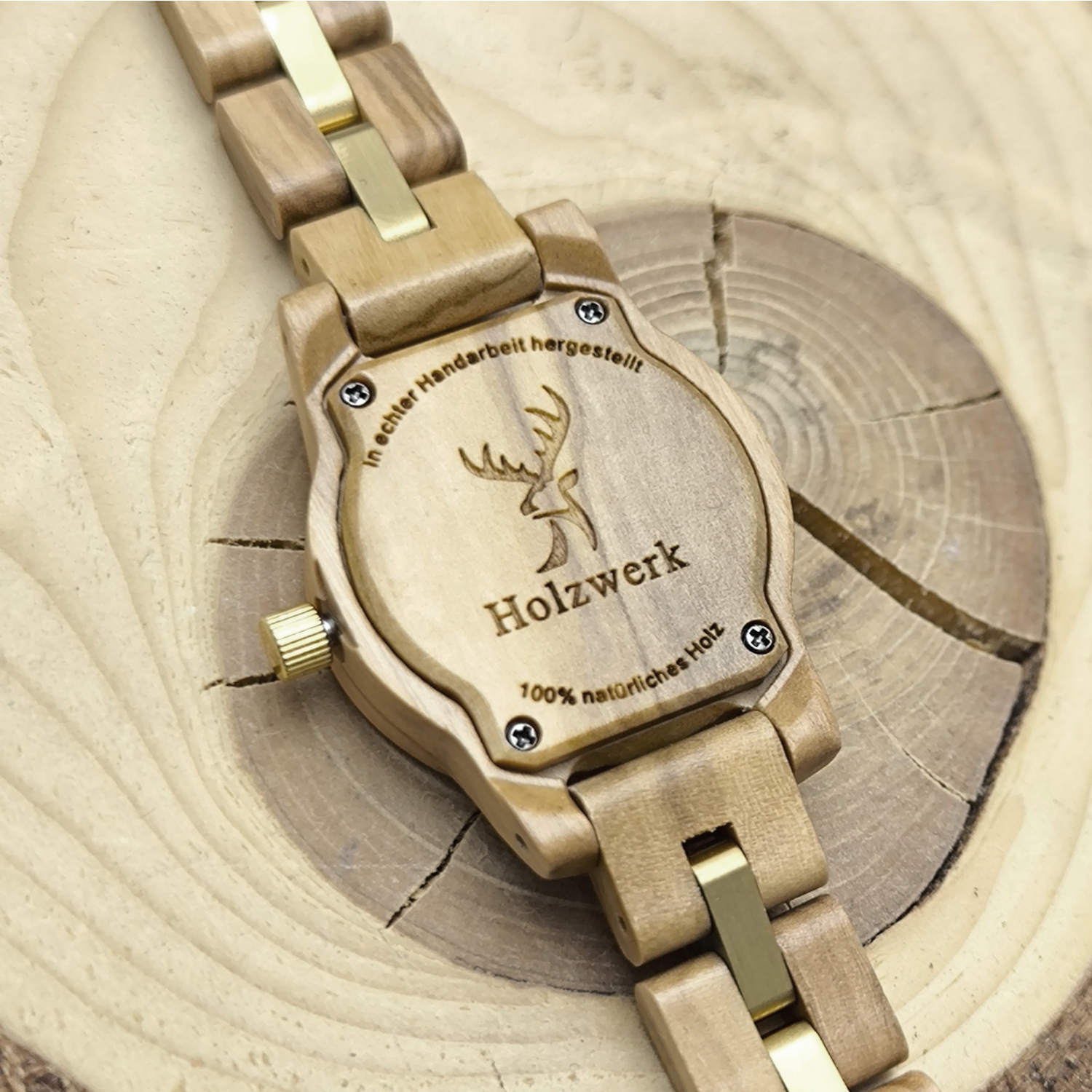 Holzwerk STREHLA Damen Quarz-Armbanduhr aus Olivenholz mit grün-goldenem Zifferblatt, Detailansicht des Gehäusebodens