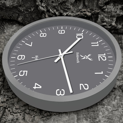 Holzwerk FRIEDBERG moderne Holz Funk Wanduhr, 30 cm Durchmesser mit grau, weißem Ziffernblatt, Seitenansicht rechts