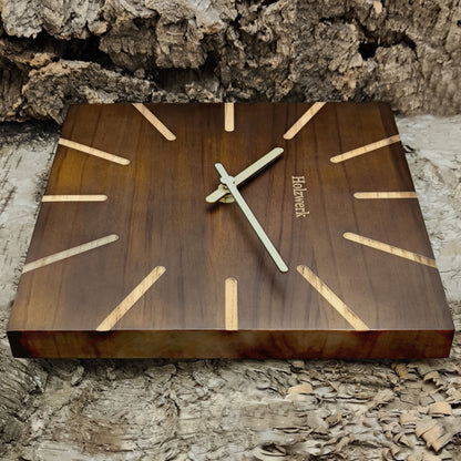 Holzwerk HERZBERG 25 cm moderne Quarz-Wanduhr aus Vollholz mit braunem Zifferblatt und Holzzeigern, Seitenansicht rechts