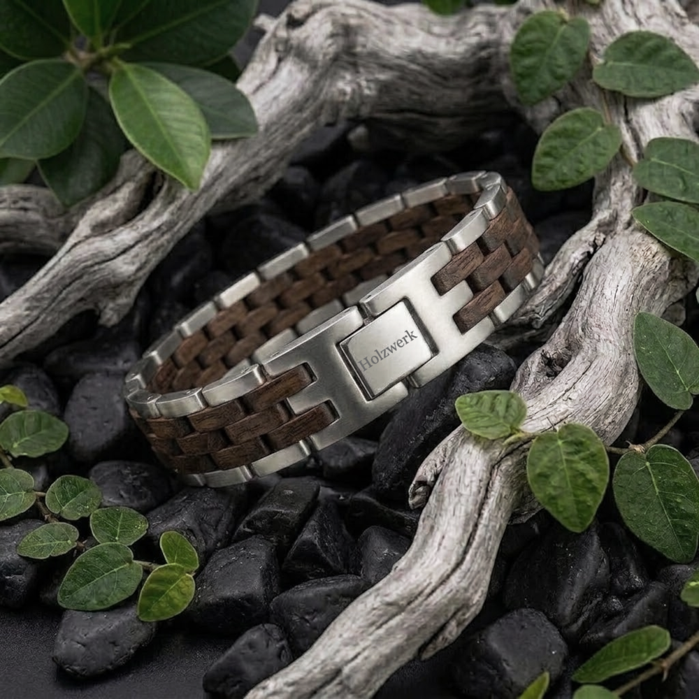 Holzwerk KRAICHSEE silber-braunes  Holz Armband aus Walnussholz und Edelstahl mit Gliederkonstruktion in Holzumgebung