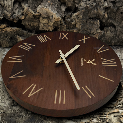 Holzwerk LAUENAU 40 cm robuste Vintage Holz-Quarz Wanduhr aus Massivholz mit römischen Ziffern Seitenansicht rechts