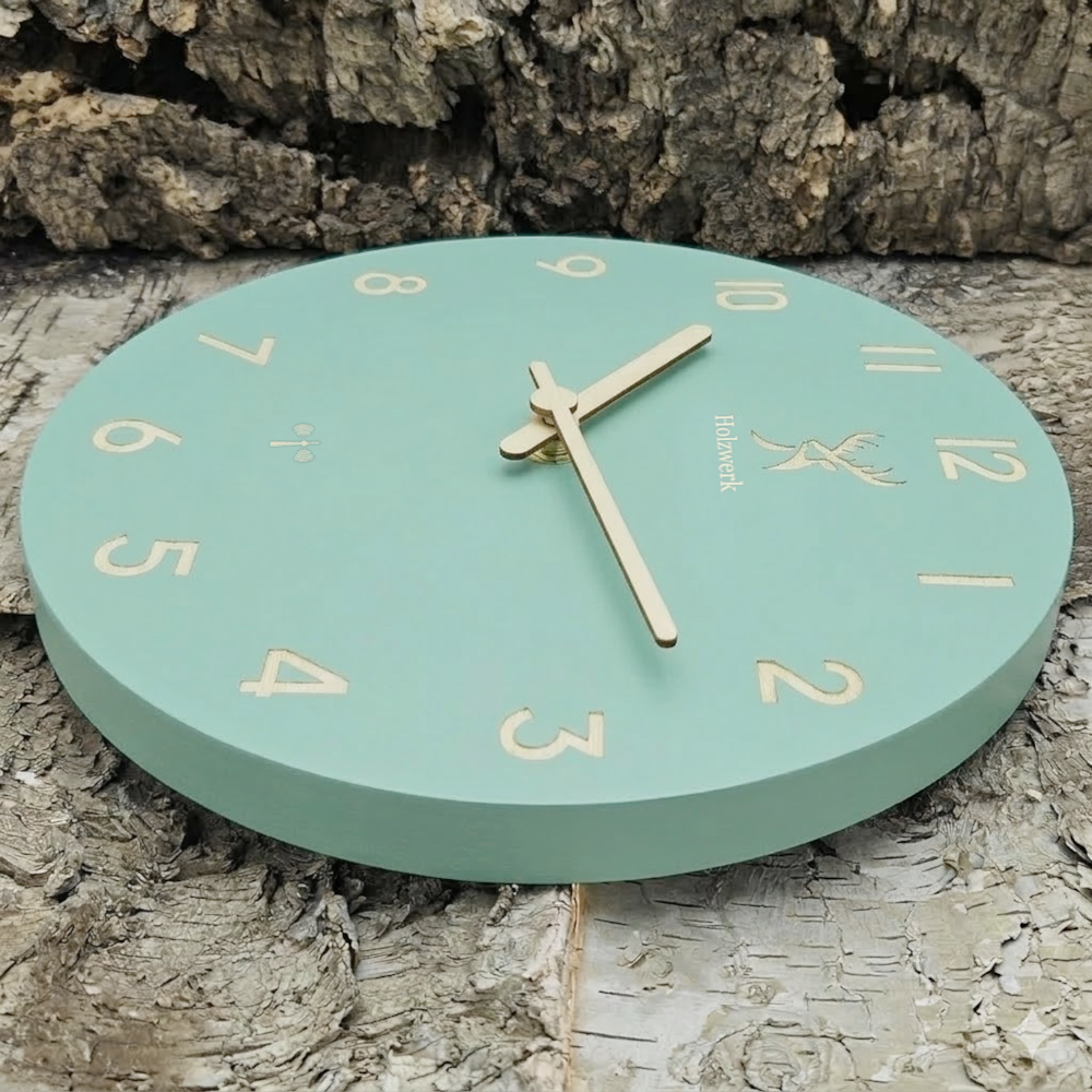 Holzwerk LIMBURG (FUNK) 25 cm moderne Holz-Funk Wanduhr in mintgrün aus Vollholz mit Metallzeigern, Seitenansicht rechts