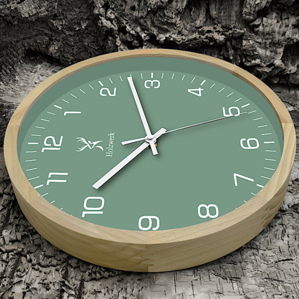 Holzwerk NAUMBURG 30 cm Wanduhr aus Vollholz mit grün-weißem Zifferblatt und modernem Design, Seitenansicht links