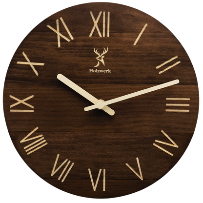 Holzwerk SCHWERIN 25 cm robuste Vintage Holz-Quarz Wanduhr aus massivem Holz  mit römischen Ziffern als Frontansicht