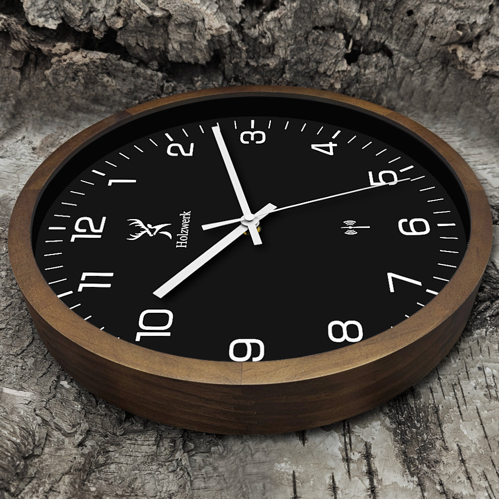 Holzwerk SEGEBERG  Designer Funk Holz Wanduhr ohne Tick-Geräusche, Moderne Loft Stil Funk Wand Uhr, Funkwanduhr 30 cm Durchmesser, braun, schwarz, weiß, links liegend