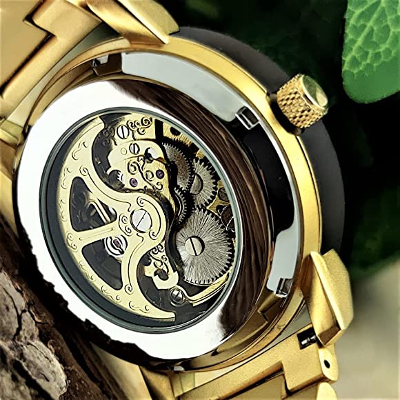 Holzwerk HERNE Automatik-Uhr in gold-schwarz mit Holzring, schwarz-goldenem Ziffernblatt mit offener Unruhe, Ansicht des Gehäusebodens