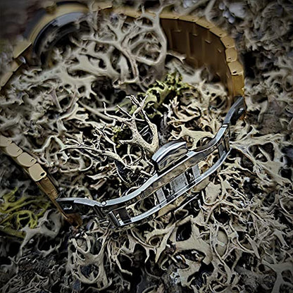 Holzwerk HERNE Automatik-Uhr in gold-schwarz mit Holzring, schwarz-goldenem Ziffernblatt mit offener Unruhe, Ansicht der Faltschließe